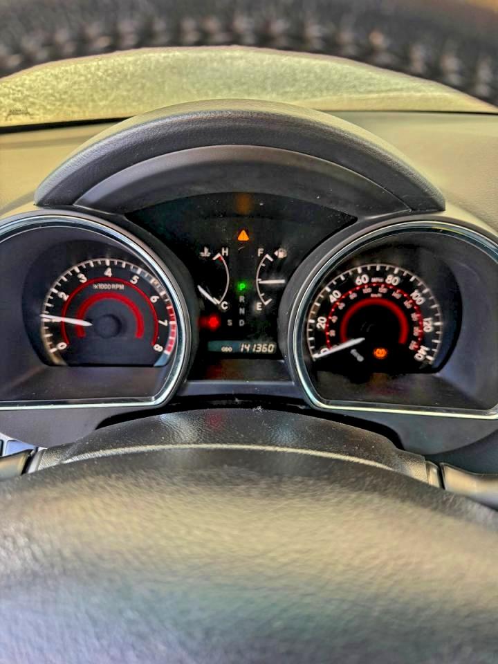 TOYOTA HIGHLANDER SE