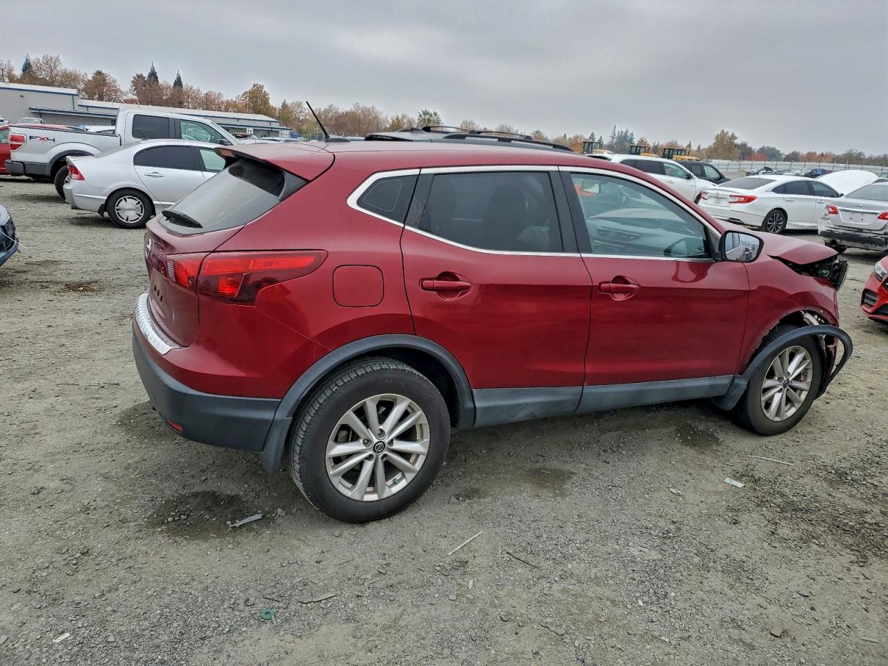 NISSAN ROGUE SPORT S