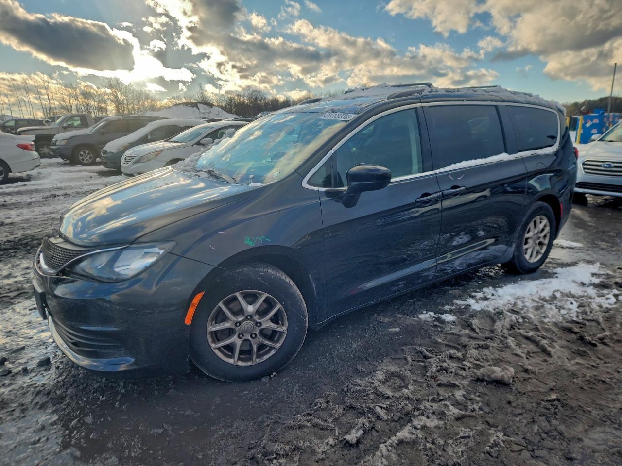 CHRYSLER PACIFICA TOURING