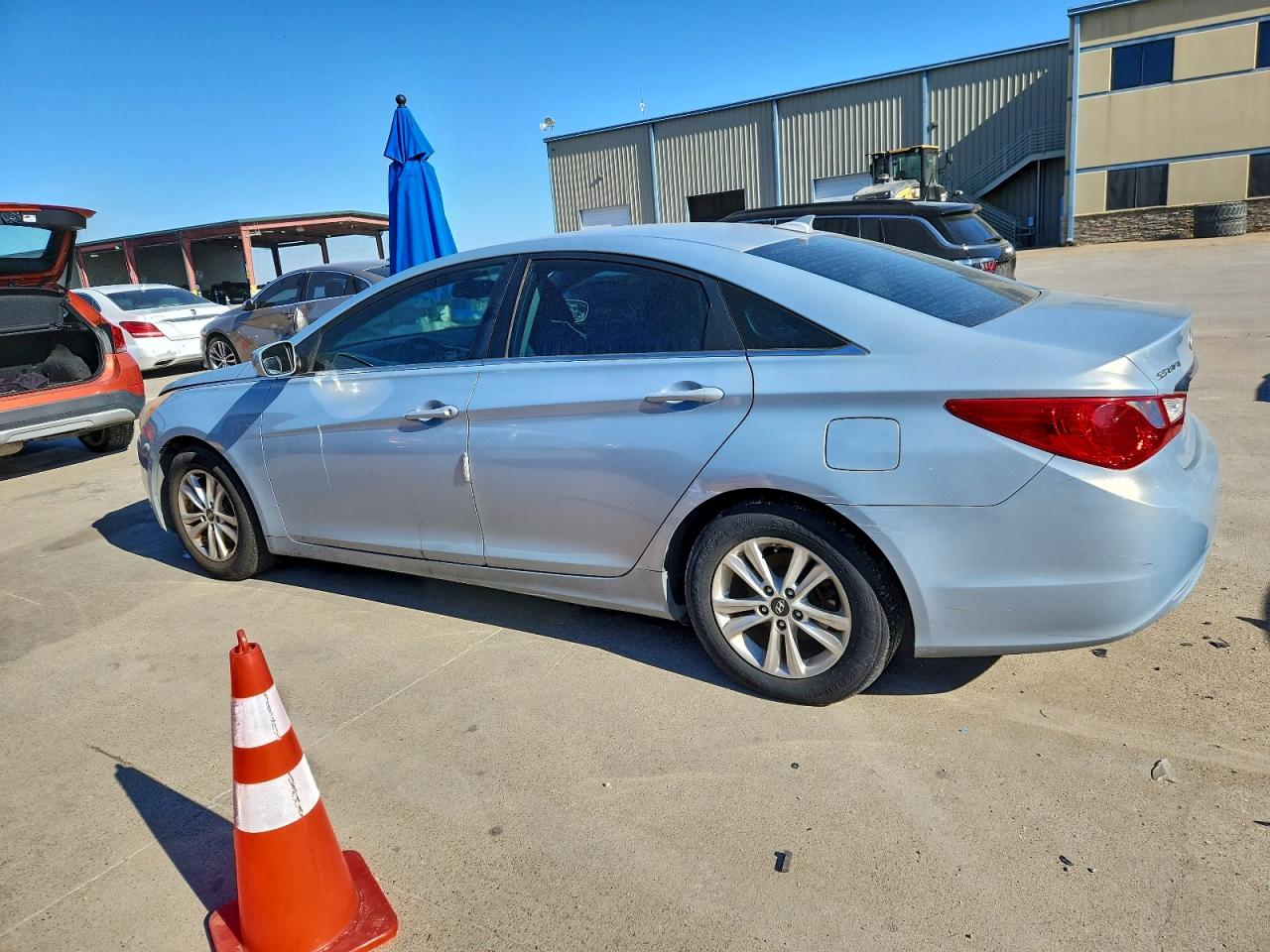 Lot #3315668778 2013 HYUNDAI SONATA GLS