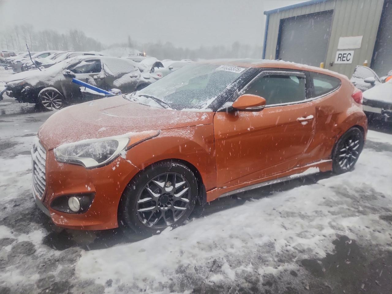 Lot #3308459315 2014 HYUNDAI VELOSTER T