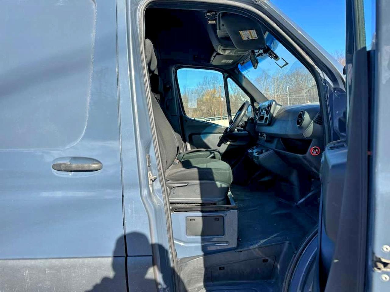 Lot #3311485240 2019 MERCEDES-BENZ SPRINTER 2