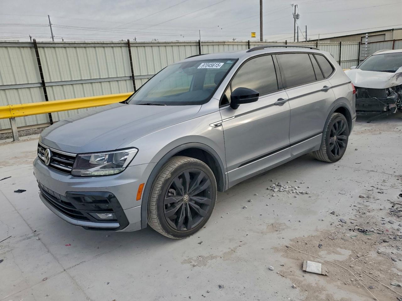 VOLKSWAGEN TIGUAN SE
