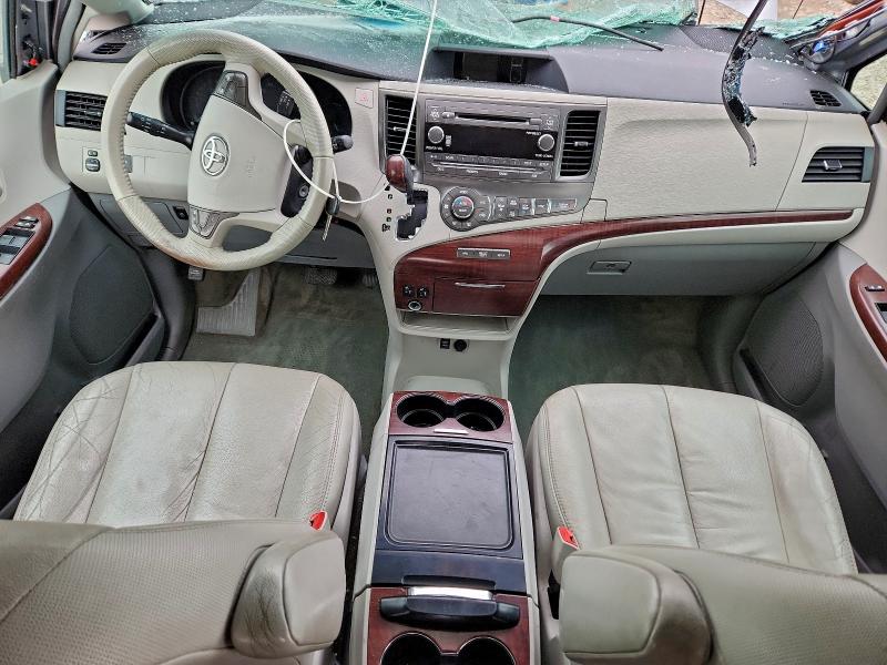 2012 TOYOTA SIENNA XLE #3308662307