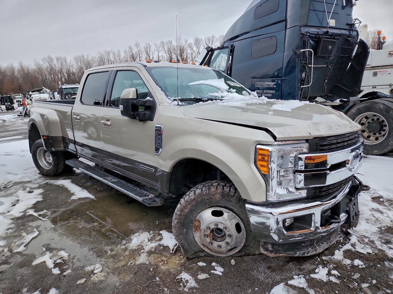 FORD F-350 SUPER DUTY