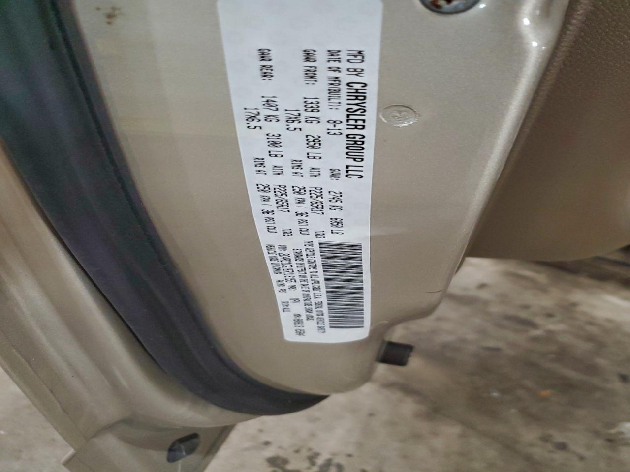 CHRYSLER TOWN & COUNTRY TOURING L