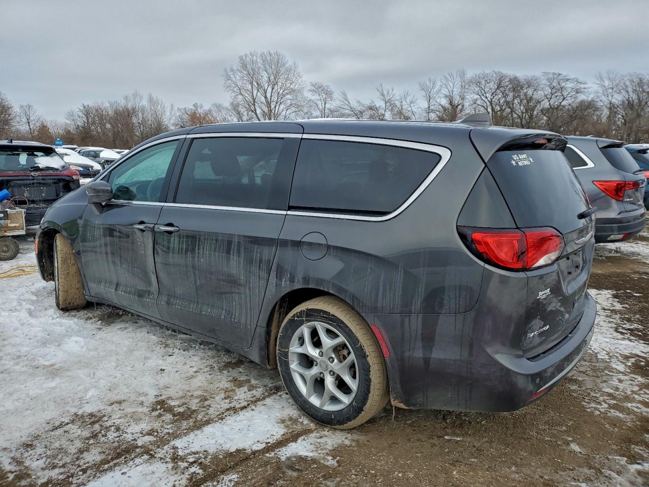 CHRYSLER PACIFICA TOURING PLUS