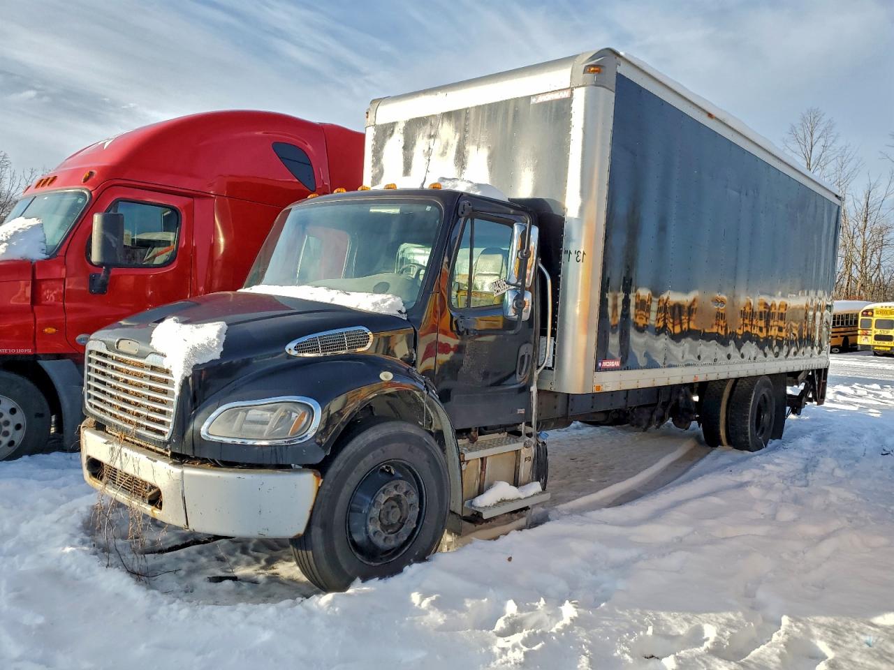 Lot #3317822193 2012 FREIGHTLINER M2