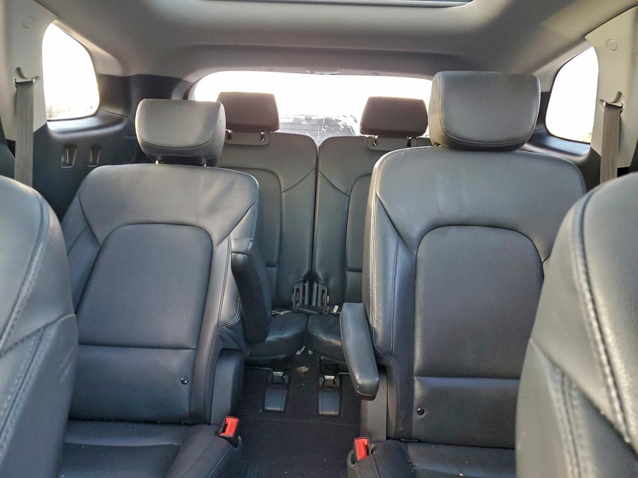 Lot #3315526357 2017 HYUNDAI SANTA FE S