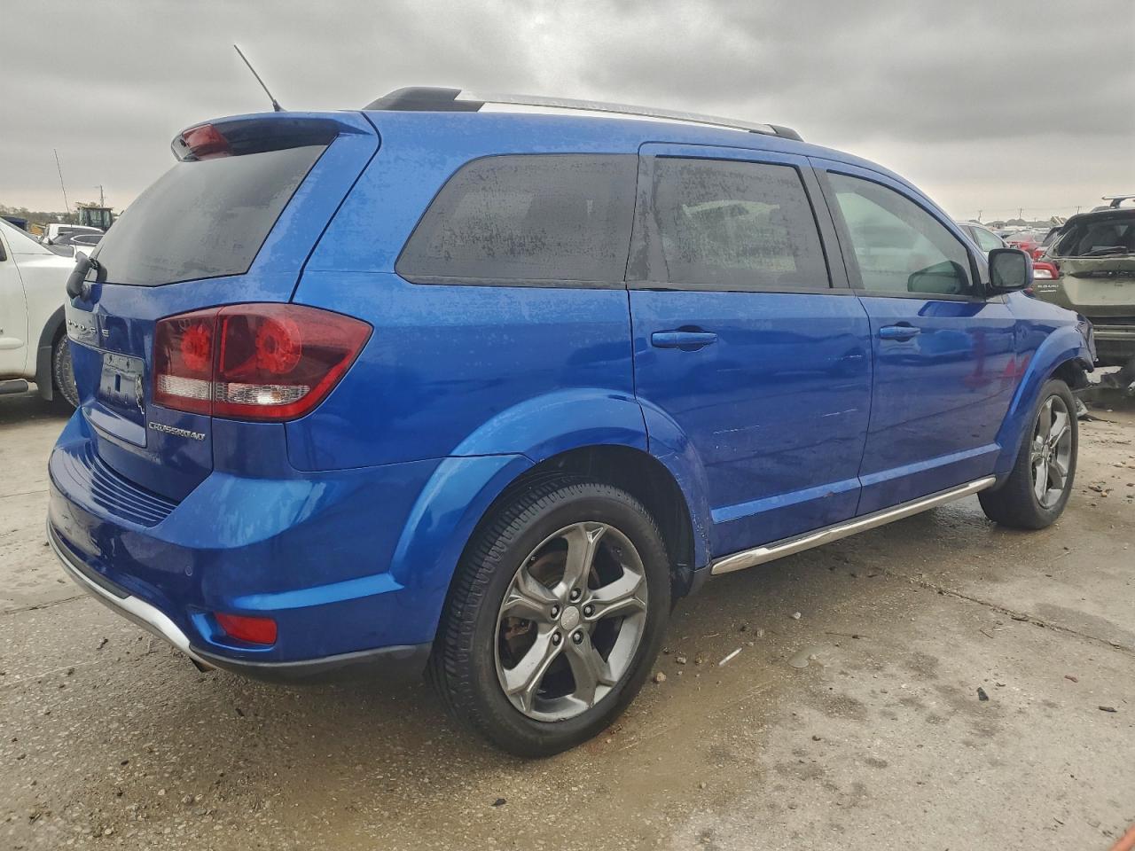 DODGE JOURNEY CROSSROAD