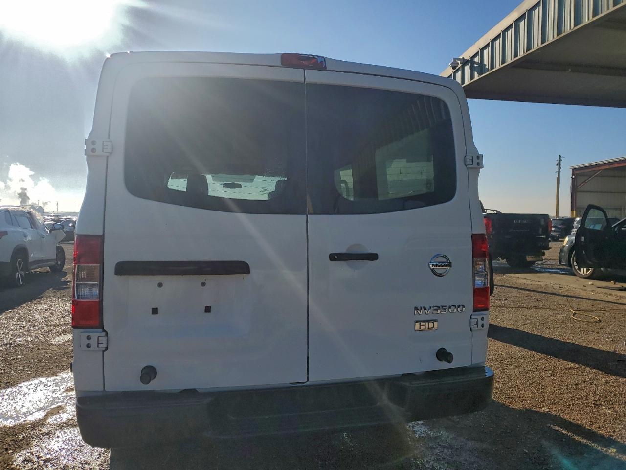 NISSAN NV3500 3500 S