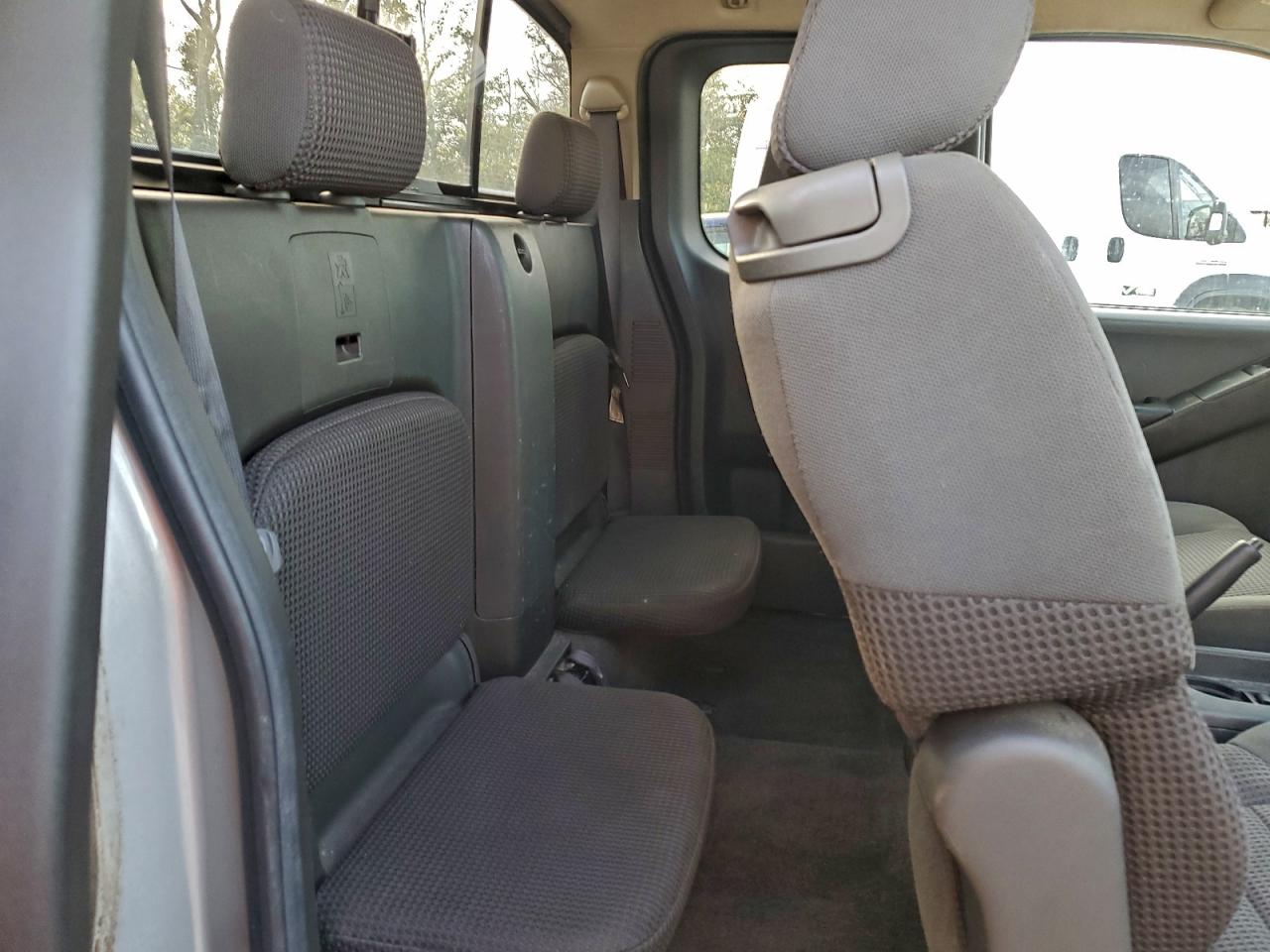 Lot #3310326076 2005 NISSAN FRONTIER K