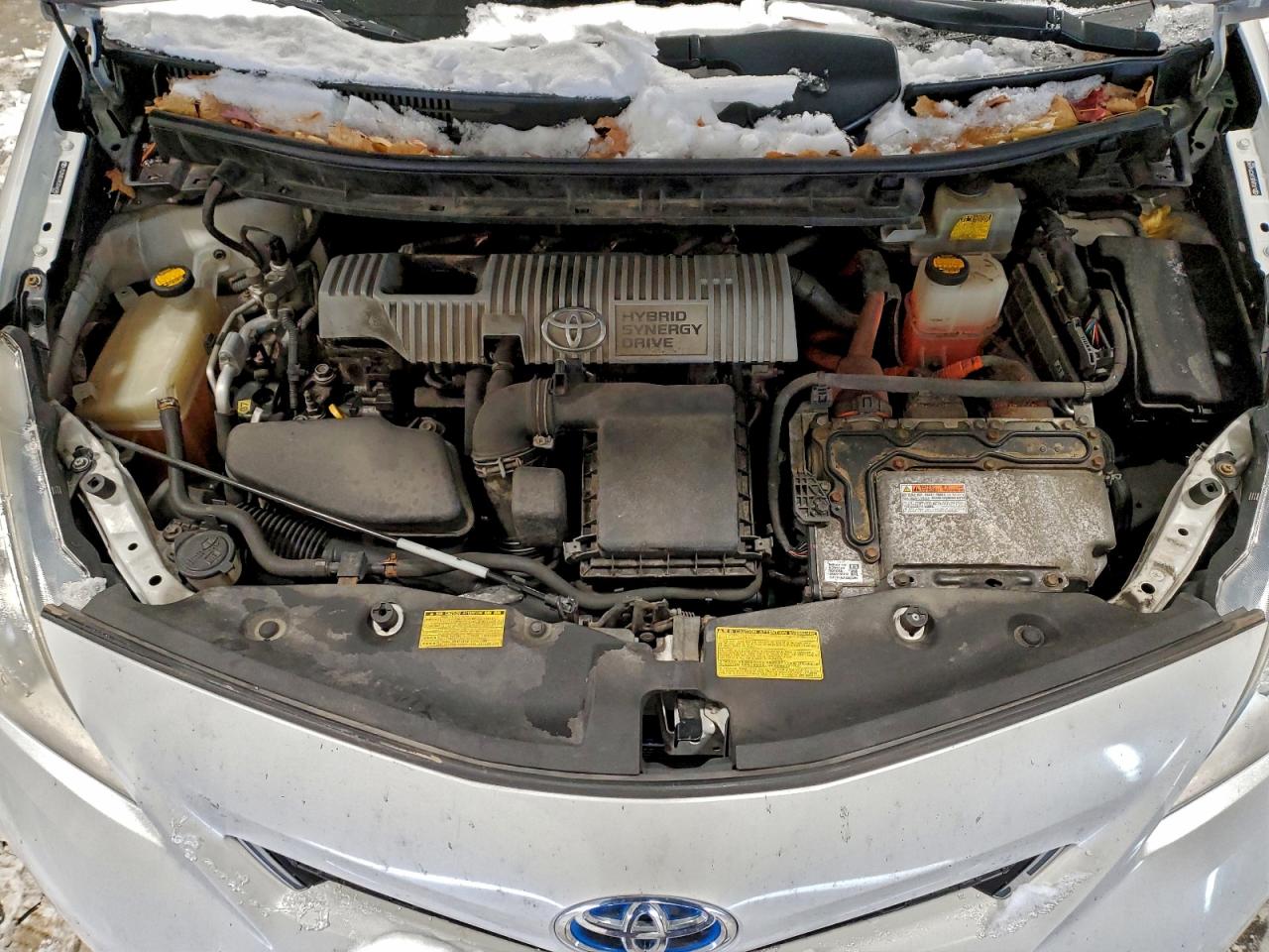TOYOTA PRIUS V