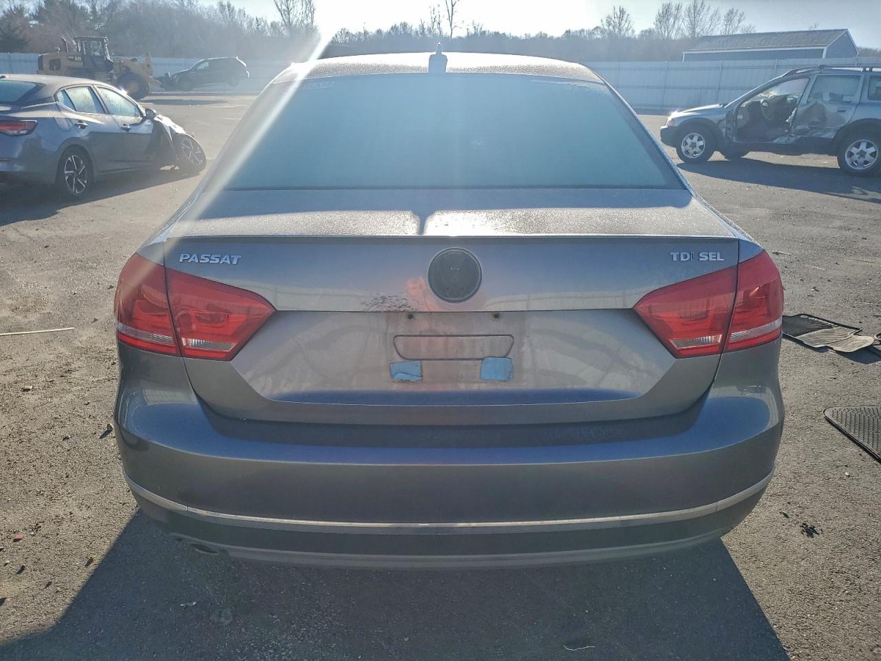 Lot #3317830233 2012 VOLKSWAGEN PASSAT SEL