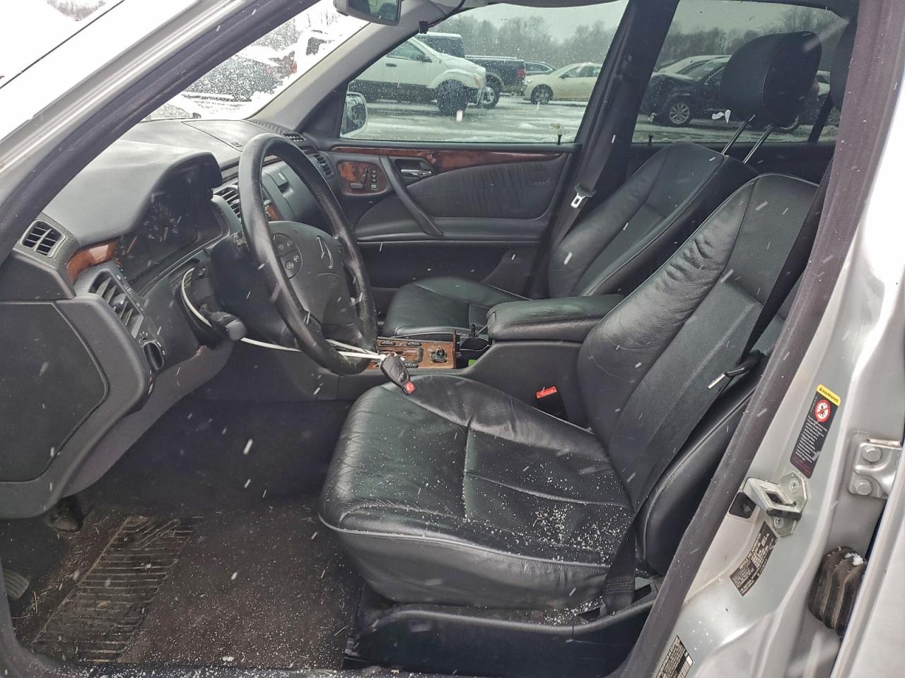 Lot #3310321960 2002 MERCEDES-BENZ E 320