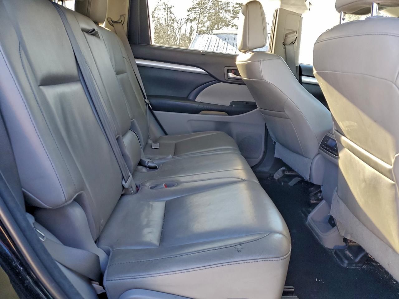 TOYOTA HIGHLANDER XLE