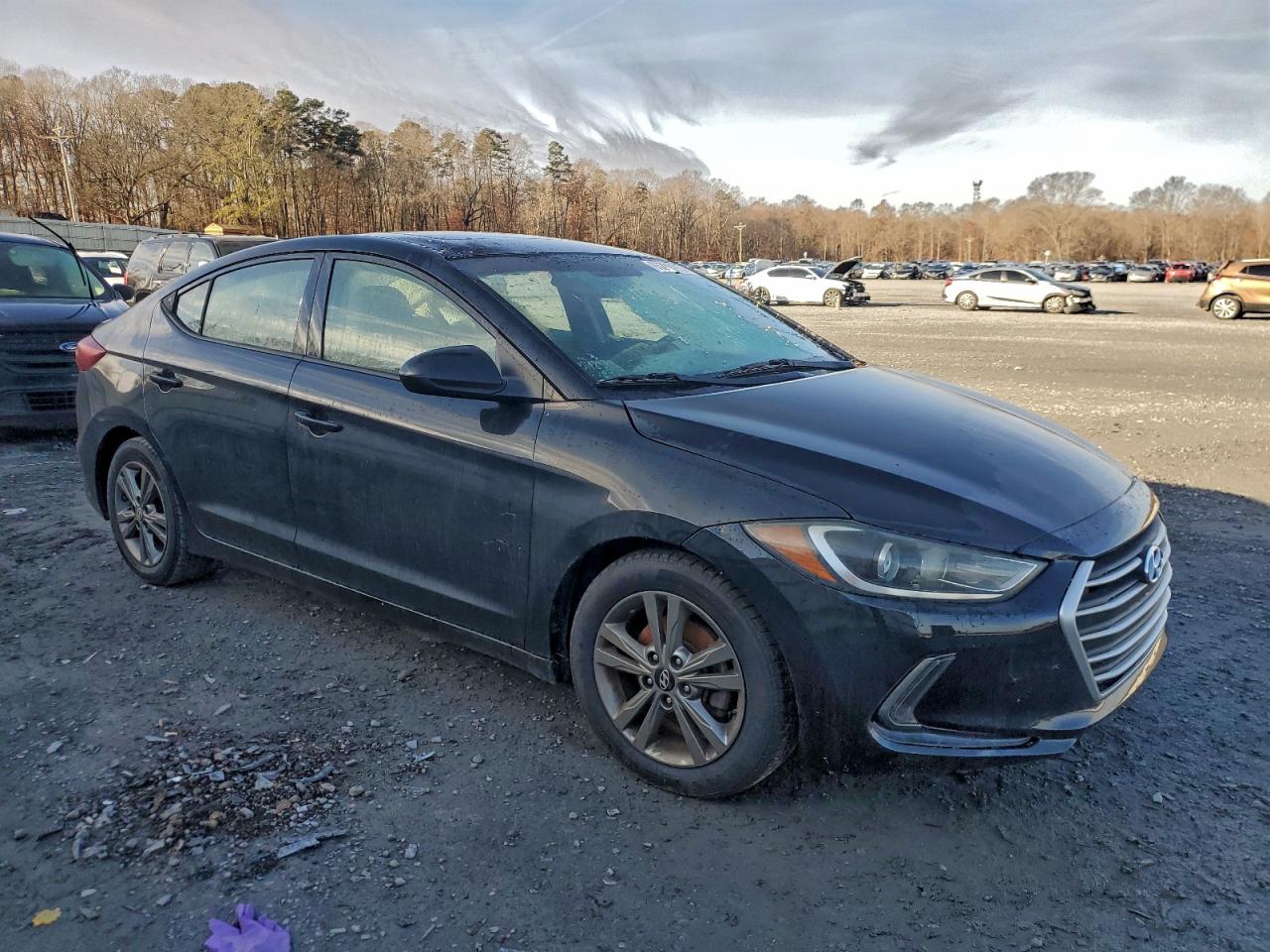 Lot #3302909107 2017 HYUNDAI ELANTRA SE