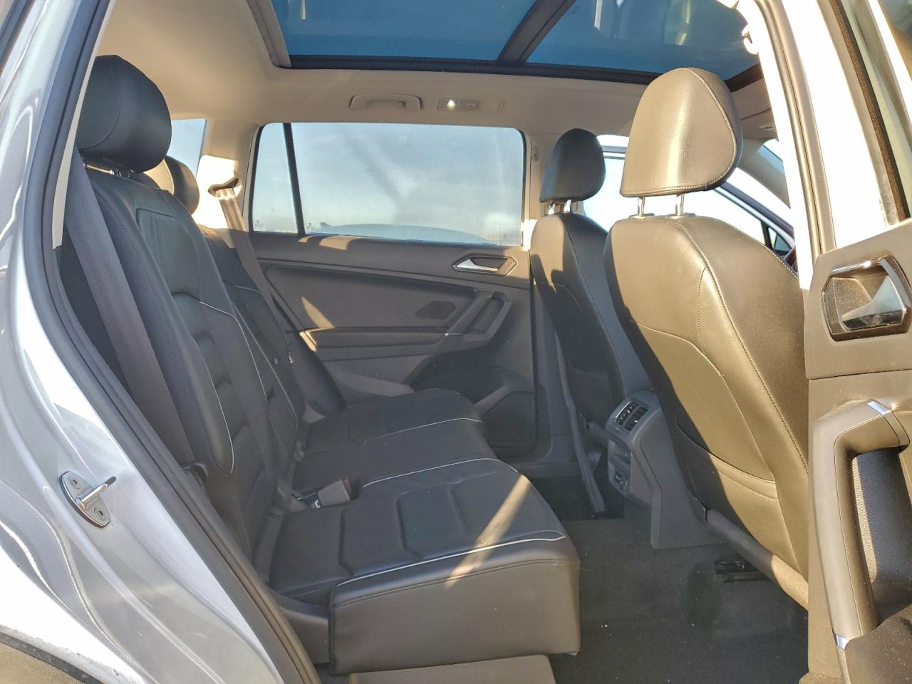 Lot #3318142387 2018 VOLKSWAGEN TIGUAN SEL