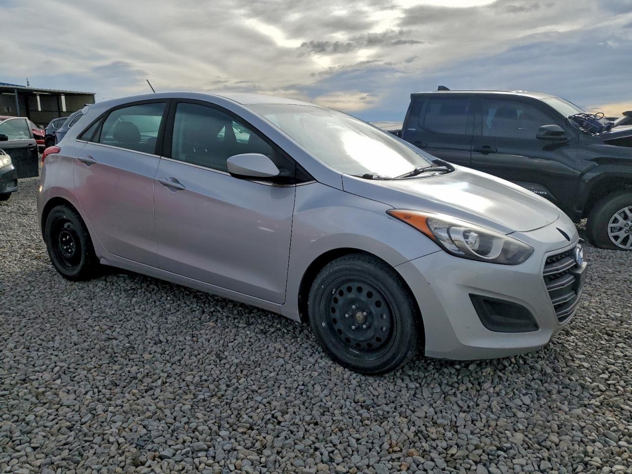 Lot #3310357963 2017 HYUNDAI ELANTRA GT