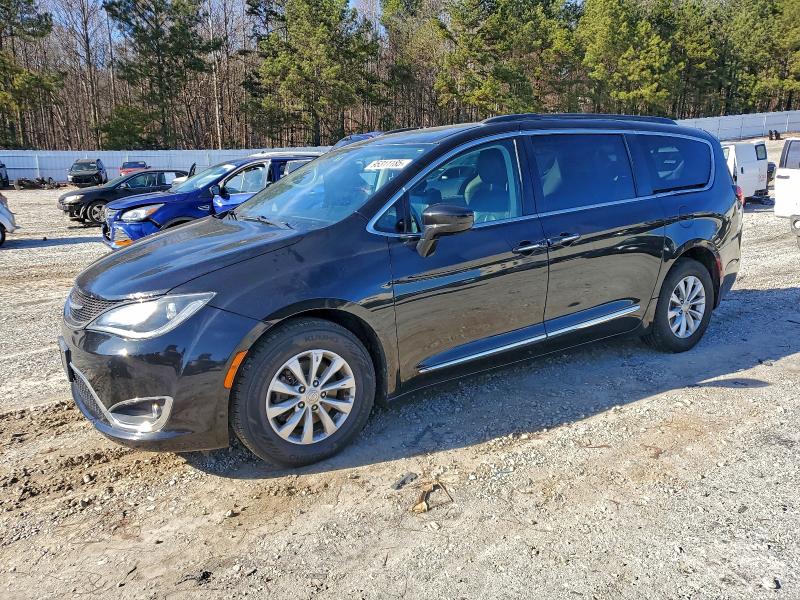 2017 CHRYSLER PACIFICA T #3311554253