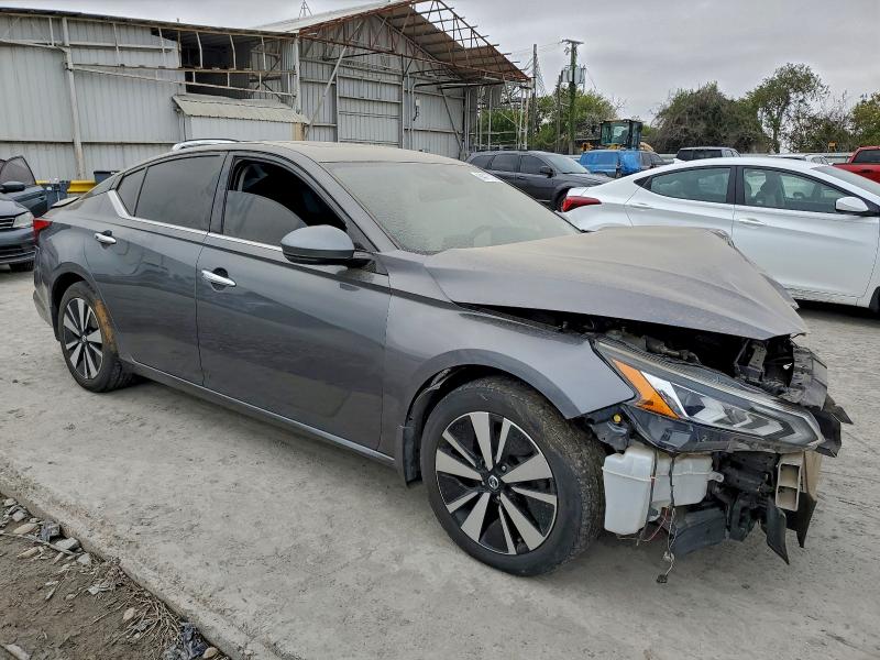 2019 NISSAN ALTIMA SL #3311679224