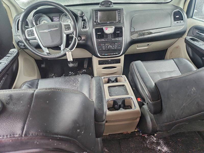 2014 CHRYSLER TOWN & COU #3303855519