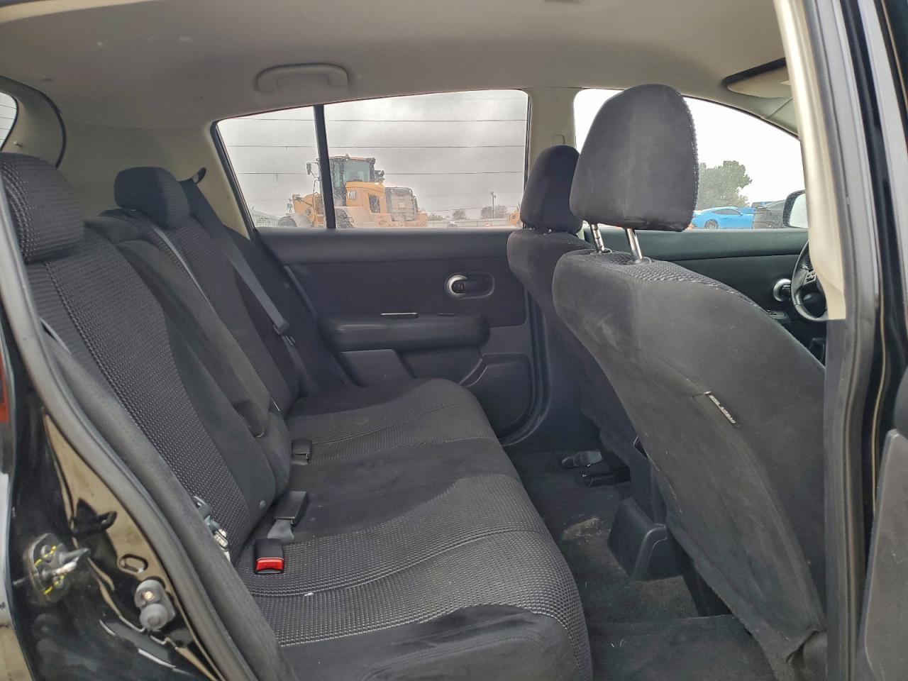 NISSAN VERSA S