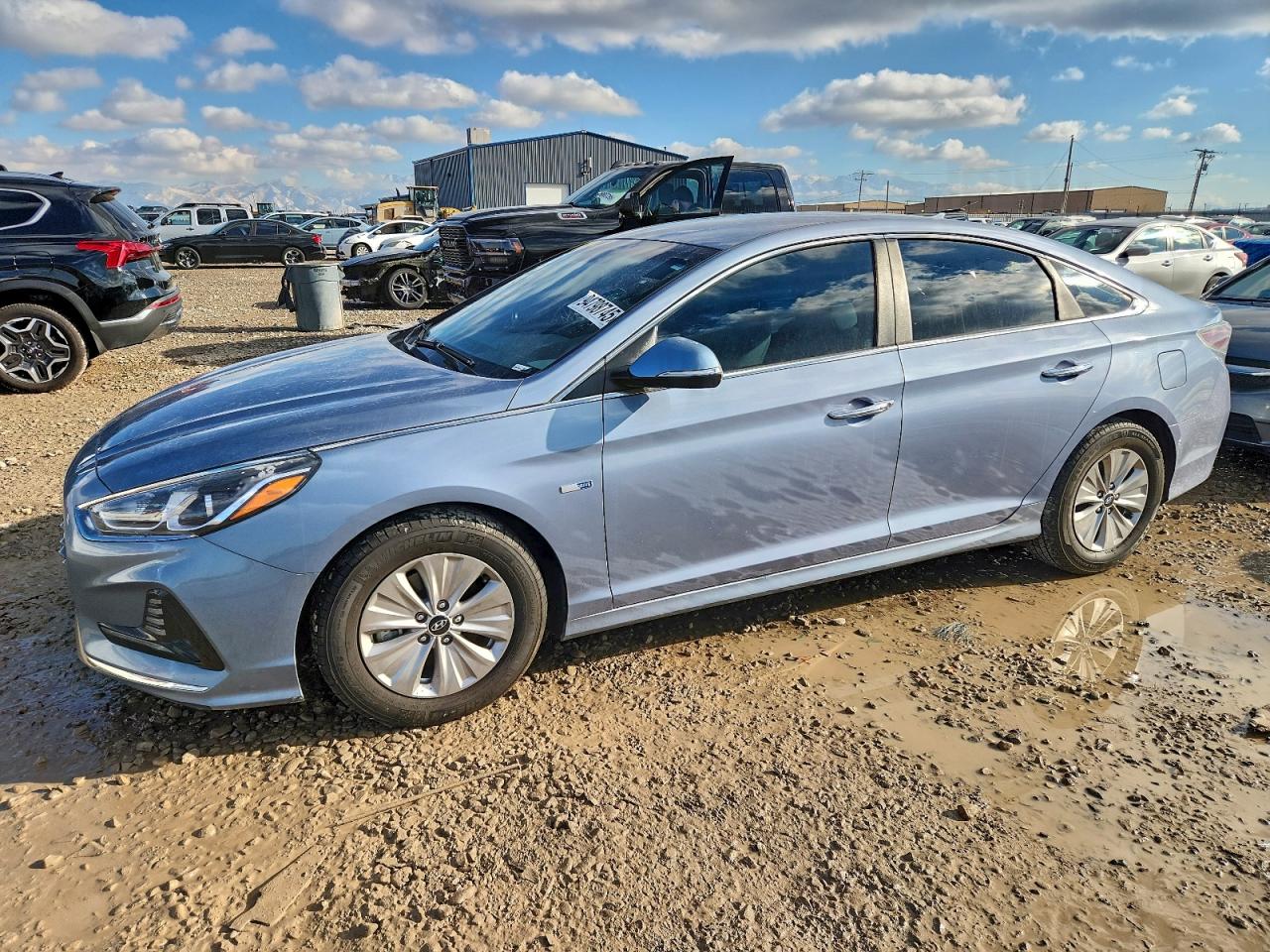 HYUNDAI SONATA HYBRID