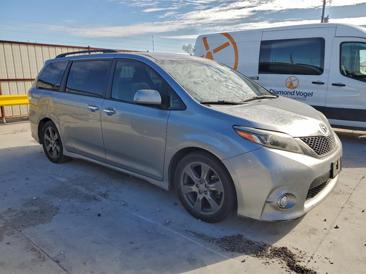 TOYOTA SIENNA SE