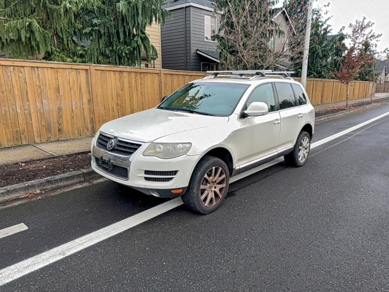 2009 VOLKSWAGEN TOUAREG 2 #3303864692