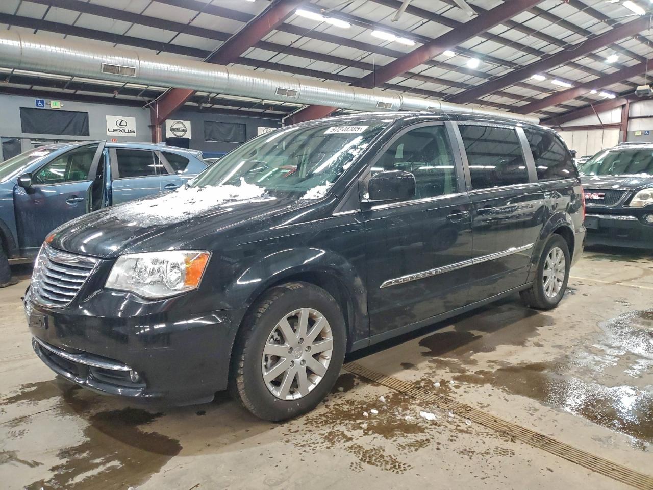 Lot #3316012778 2015 CHRYSLER TOWN & COU