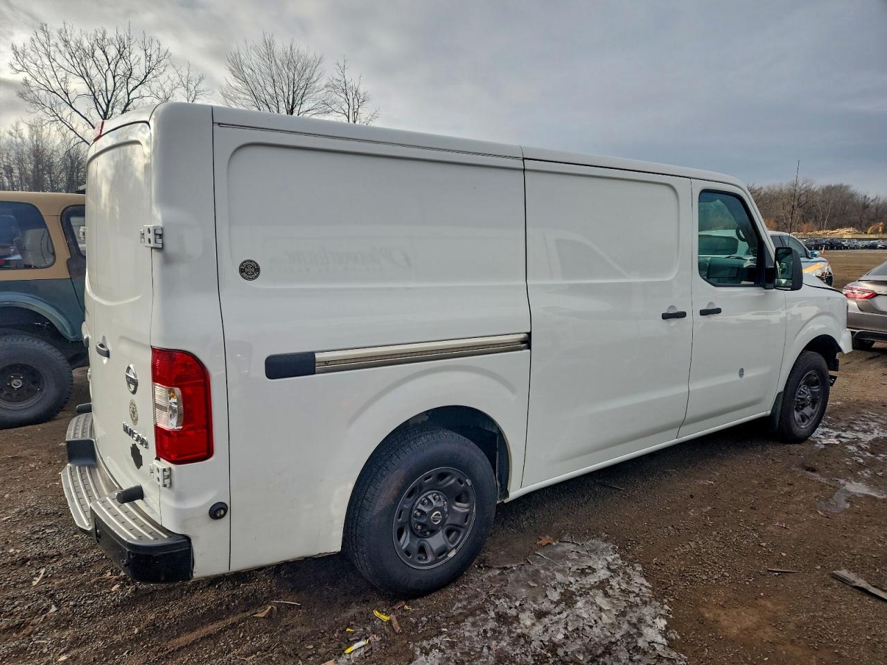 NISSAN NV1500 1500 S