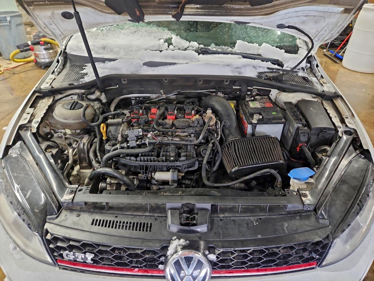 VOLKSWAGEN GOLF GTI S