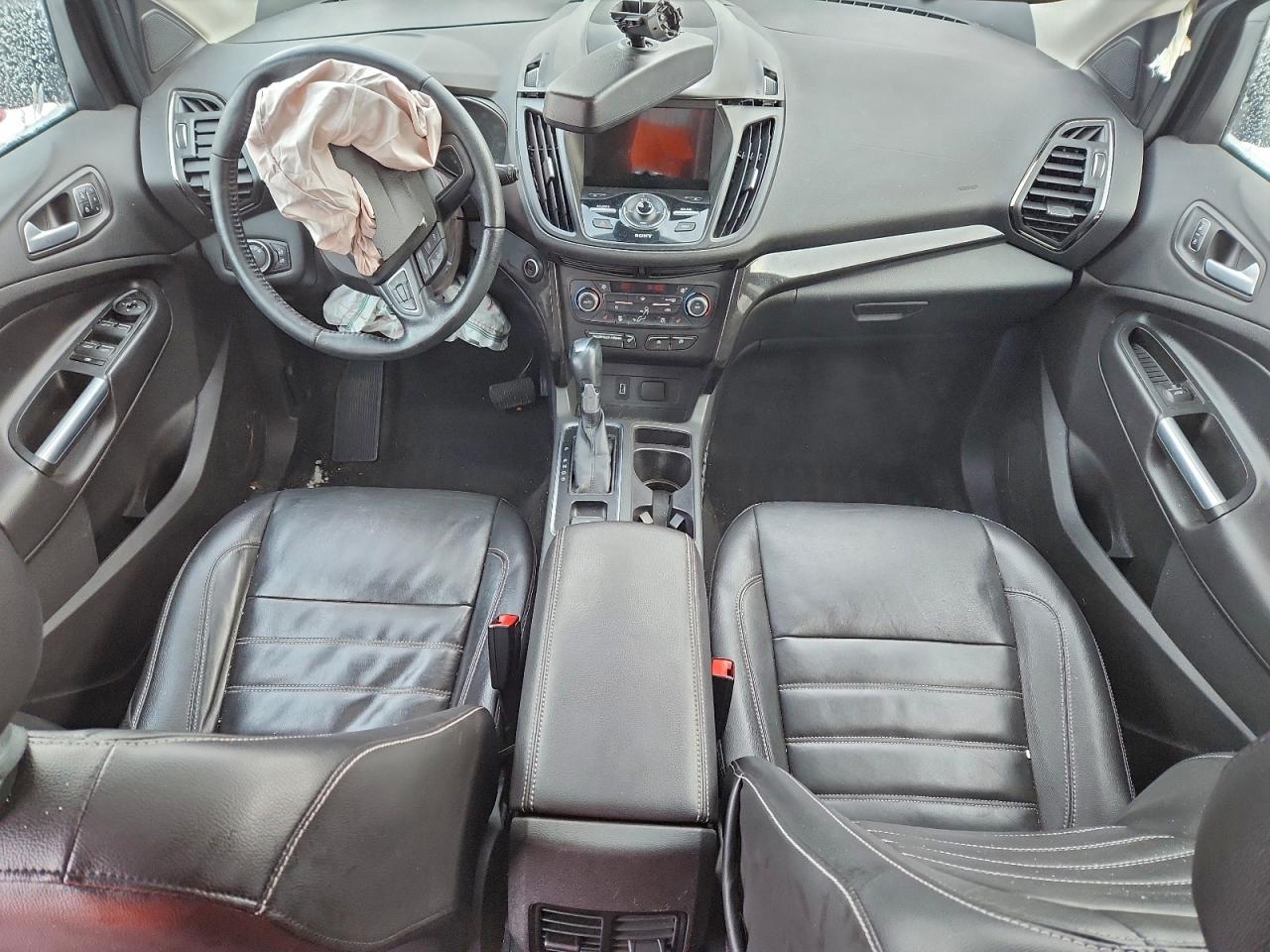 FORD ESCAPE TITANIUM