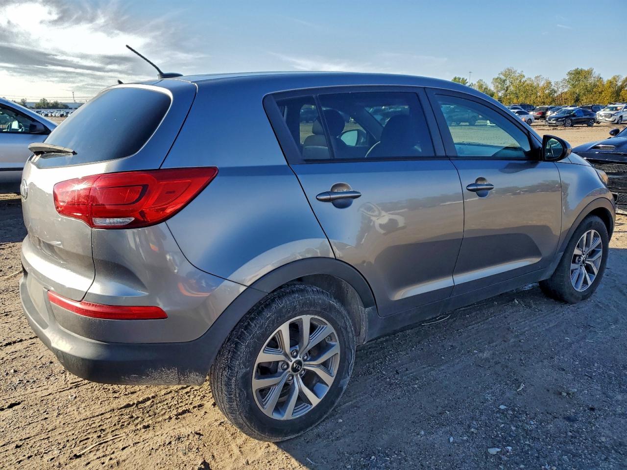 KIA SPORTAGE LX