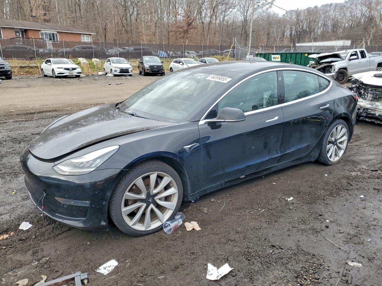 Lot #3315846152 2019 TESLA MODEL 3