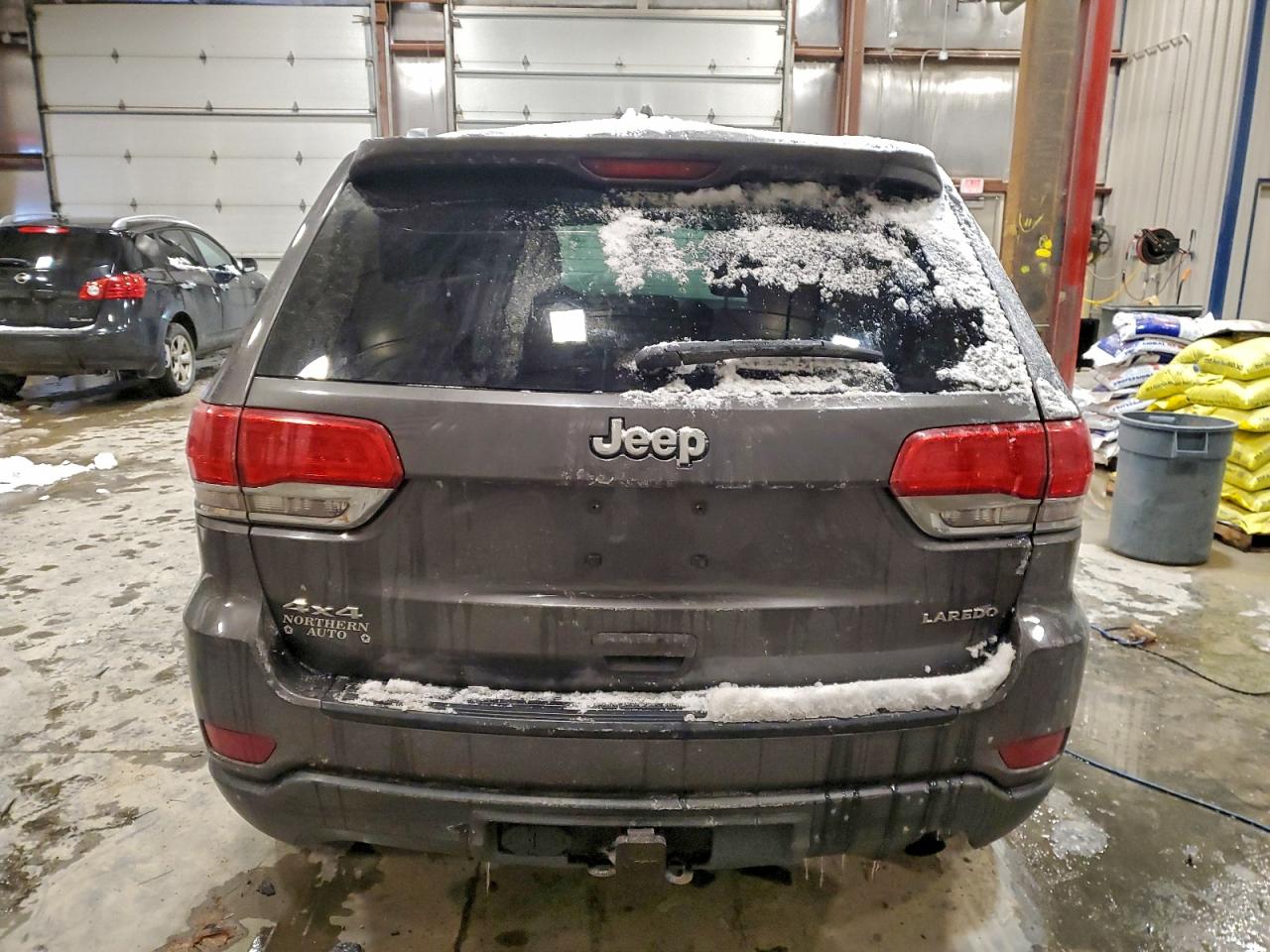 JEEP GRAND CHEROKEE LAREDO