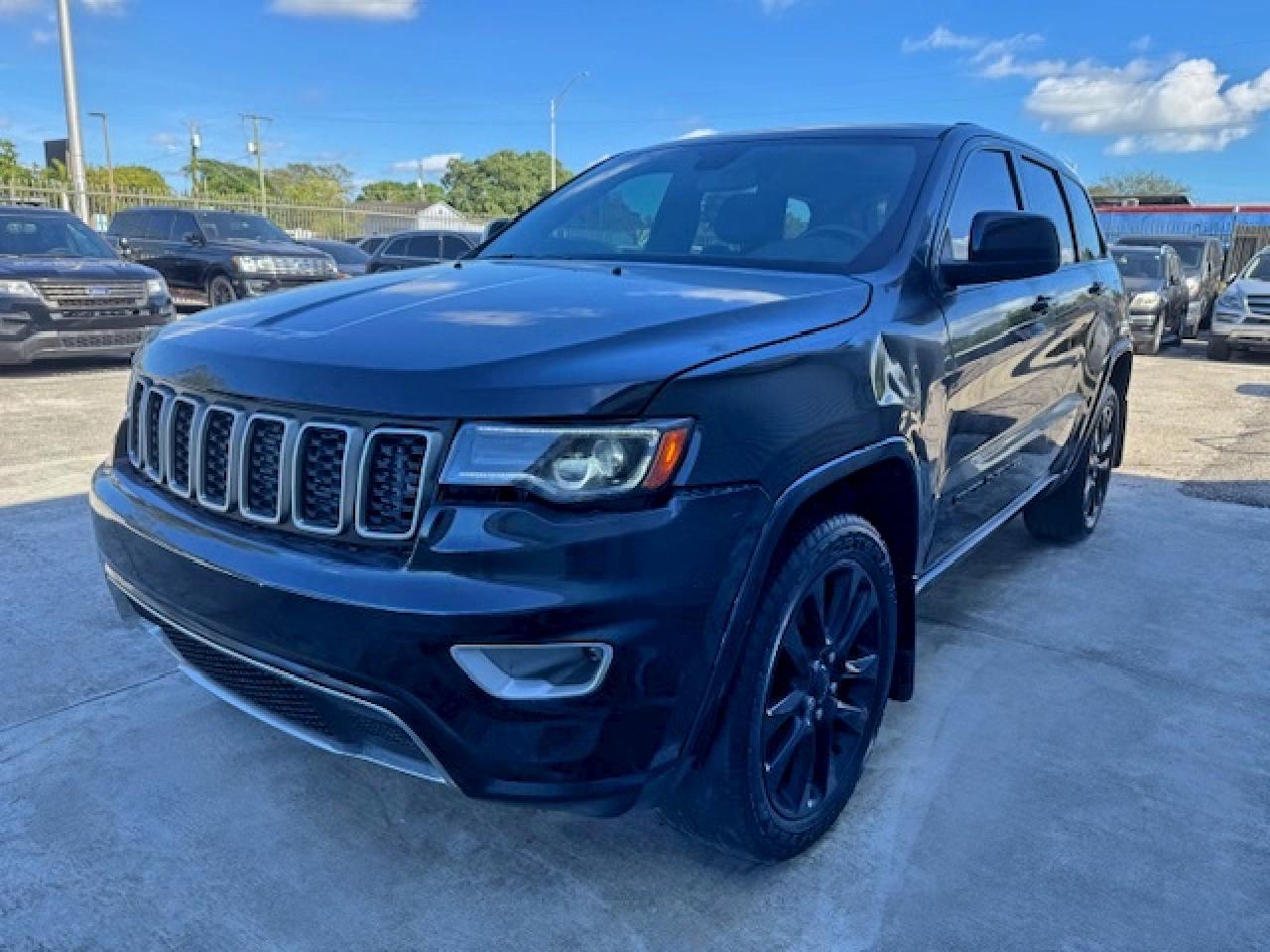JEEP GRAND CHEROKEE LAREDO