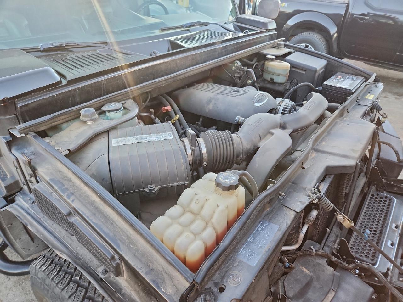 Lot #3318081393 2003 HUMMER H2