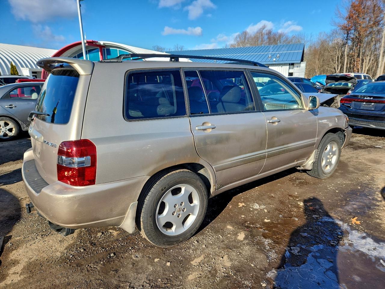 Lot #3312393119 2004 TOYOTA HIGHLANDER