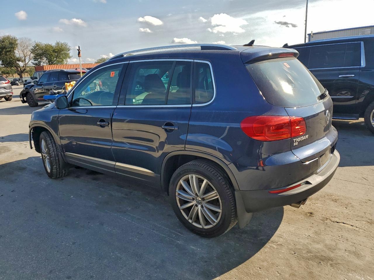 VOLKSWAGEN TIGUAN S