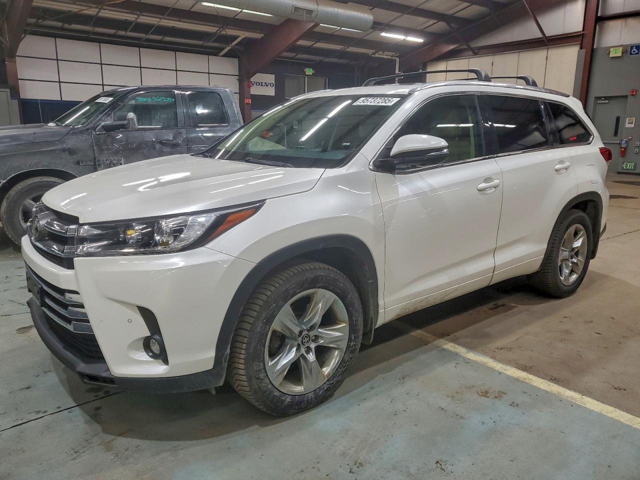TOYOTA HIGHLANDER LIMITED
