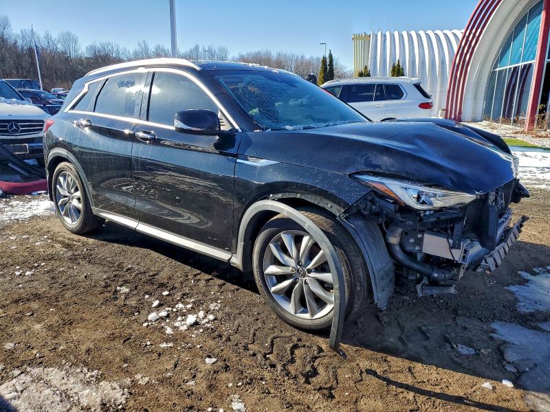 2021 INFINITI QX50 LUXE #3305585103