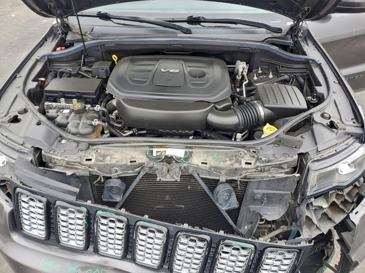 JEEP GRAND CHEROKEE LAREDO