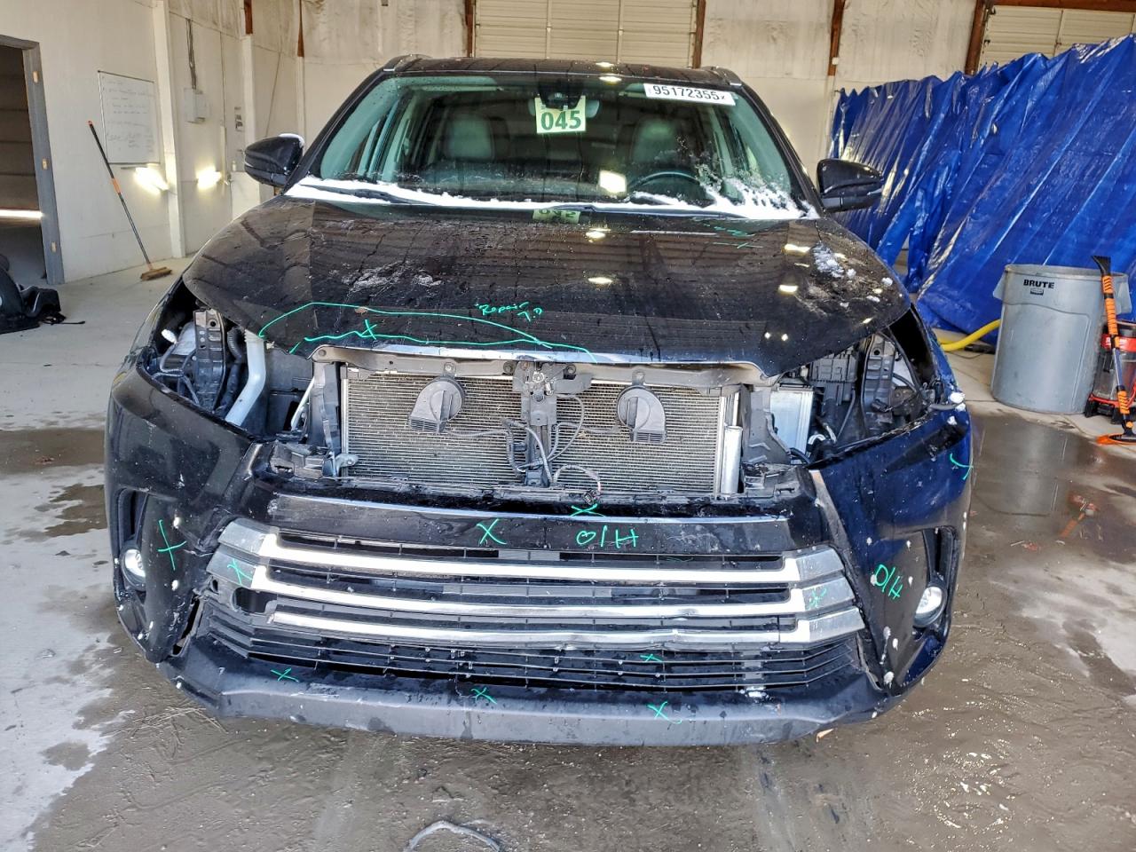 TOYOTA HIGHLANDER LIMITED