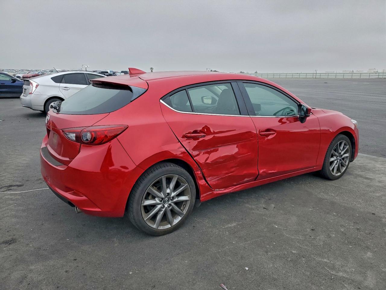 MAZDA 3 TOURING
