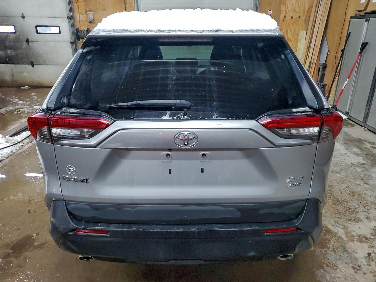 TOYOTA RAV4 XLE