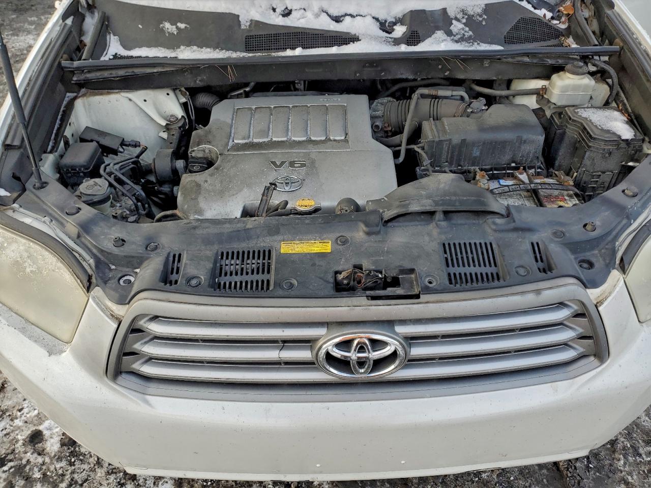 TOYOTA HIGHLANDER SE