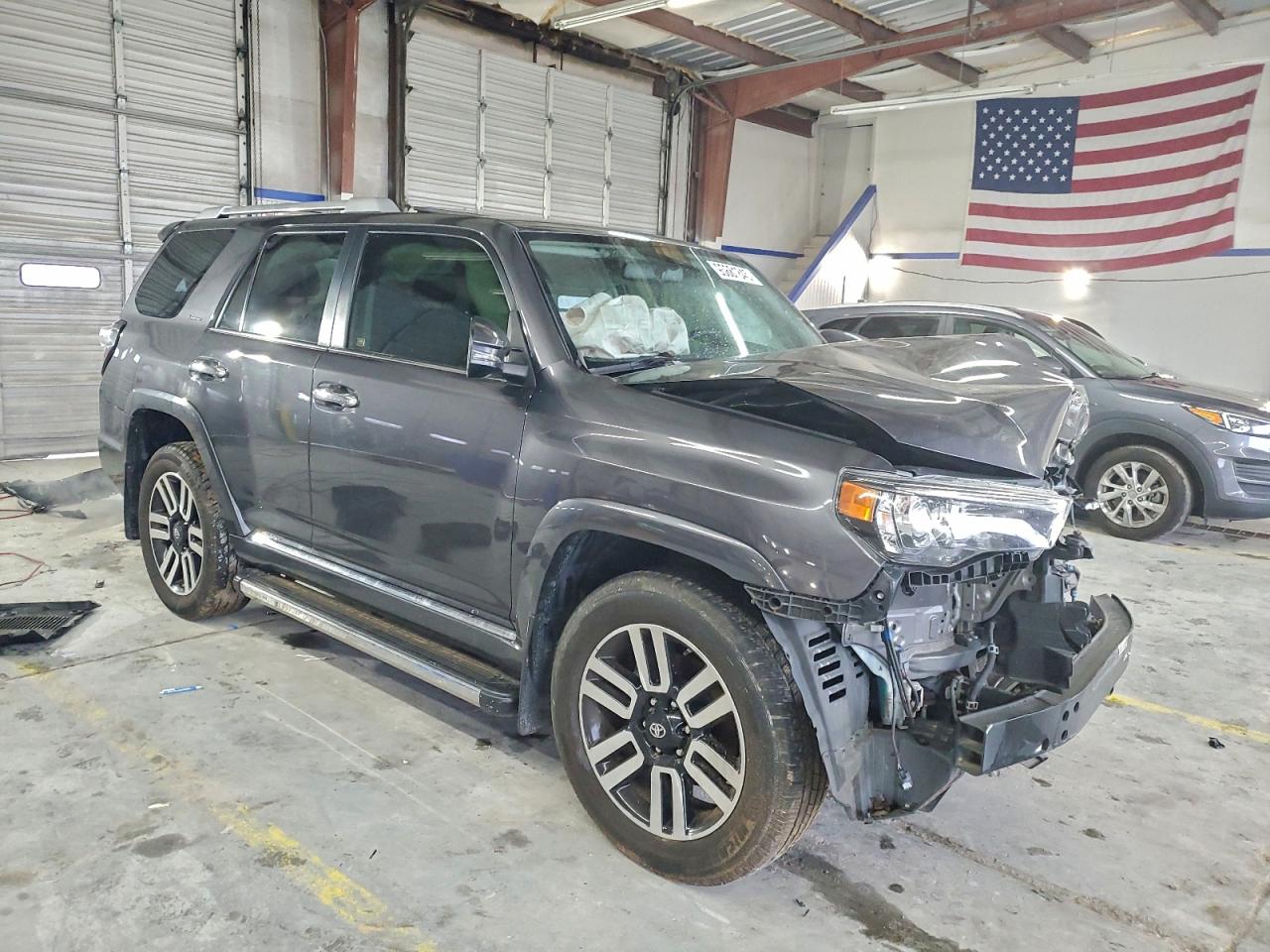 TOYOTA 4RUNNER SR5/SR5 PREMIUM