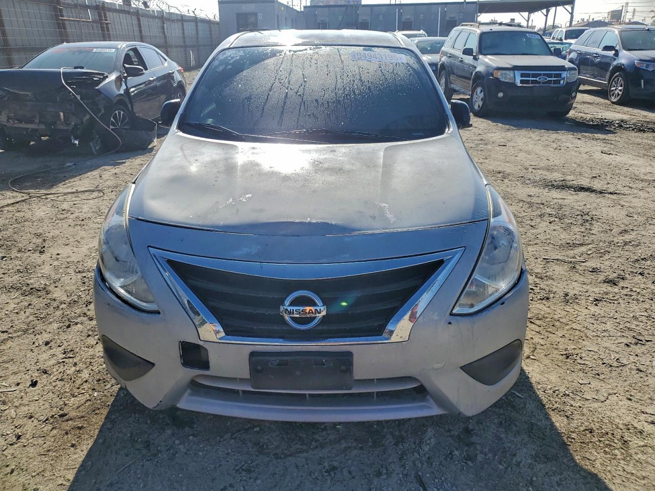 Lot #3302780894 2015 NISSAN VERSA S